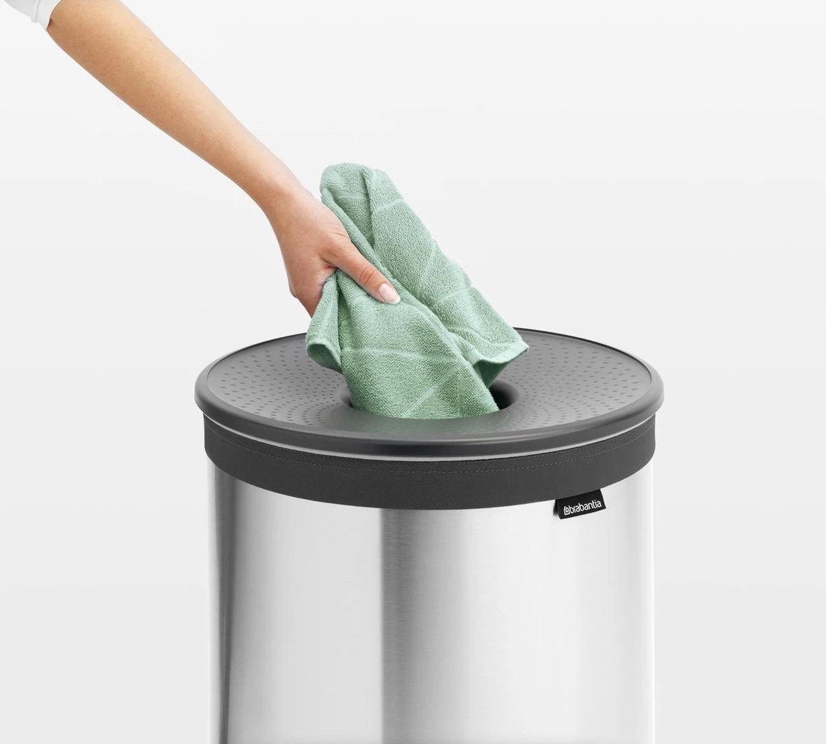 Brabantia Wasmand - 60 L - Matt Steel Met Kunststof Deksel - Afbeelding 10