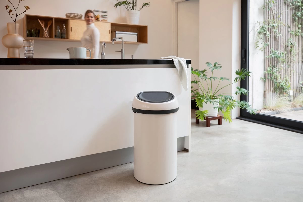 Brabantia Touch Bin Prullenbak - 60 L - Soft Beige - Afbeelding 4